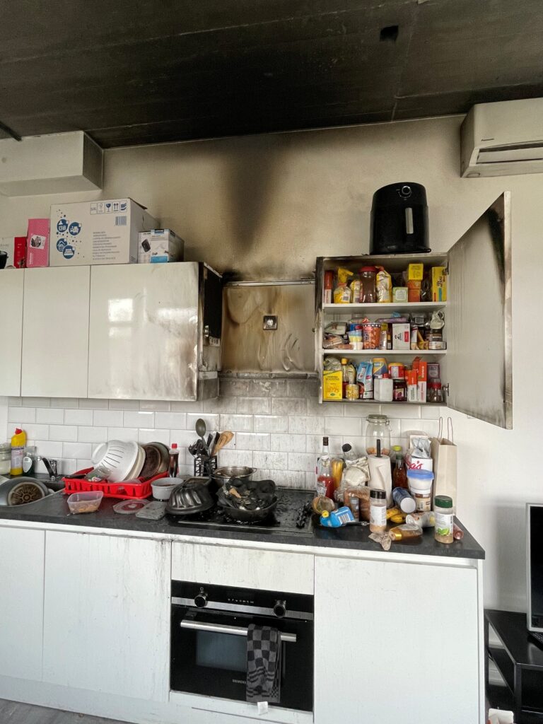 huis onbewoonbaar na brand